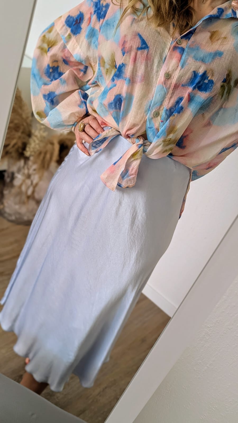 Satin Rock in 4 verschiedenen Farben